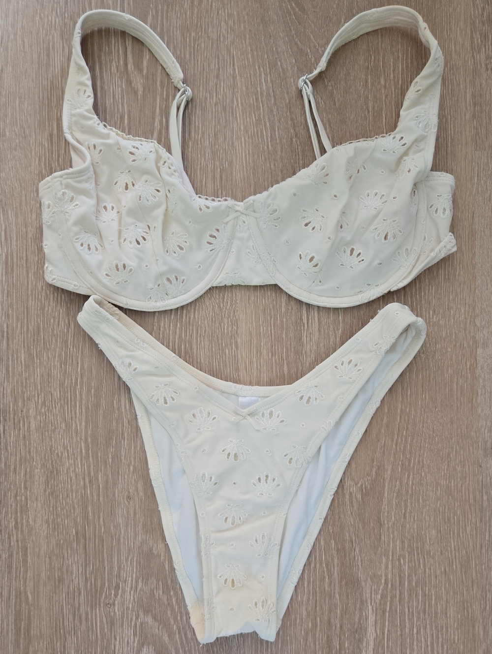 wild fable Cream Eyelet Underwire Bikini Set